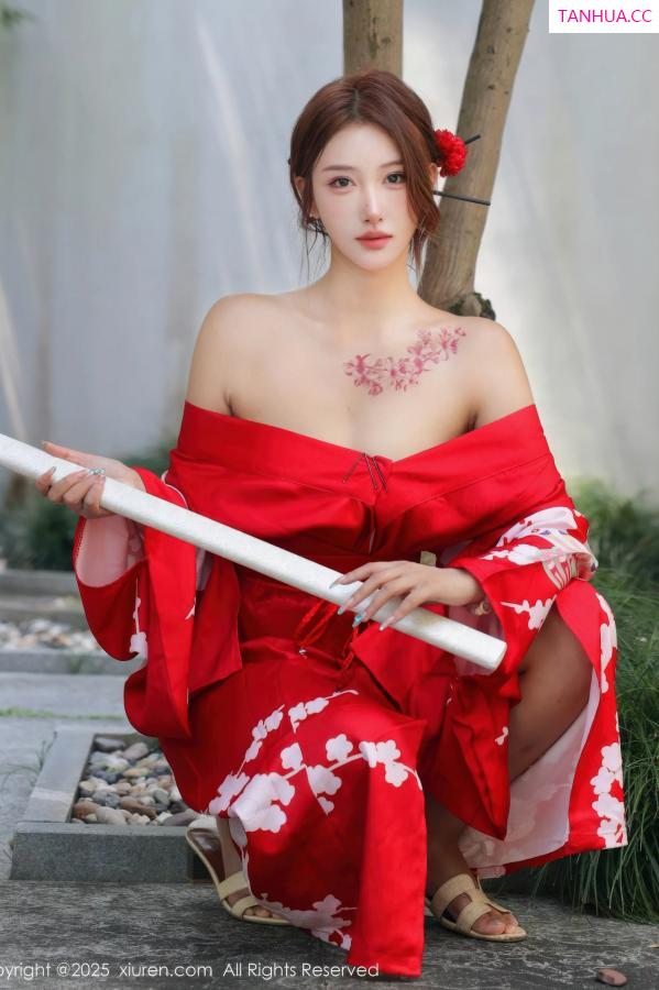   [XiuRen]高清写真图 2025.08.22 No.10683 金允希Yuki 红色和服第9张图片